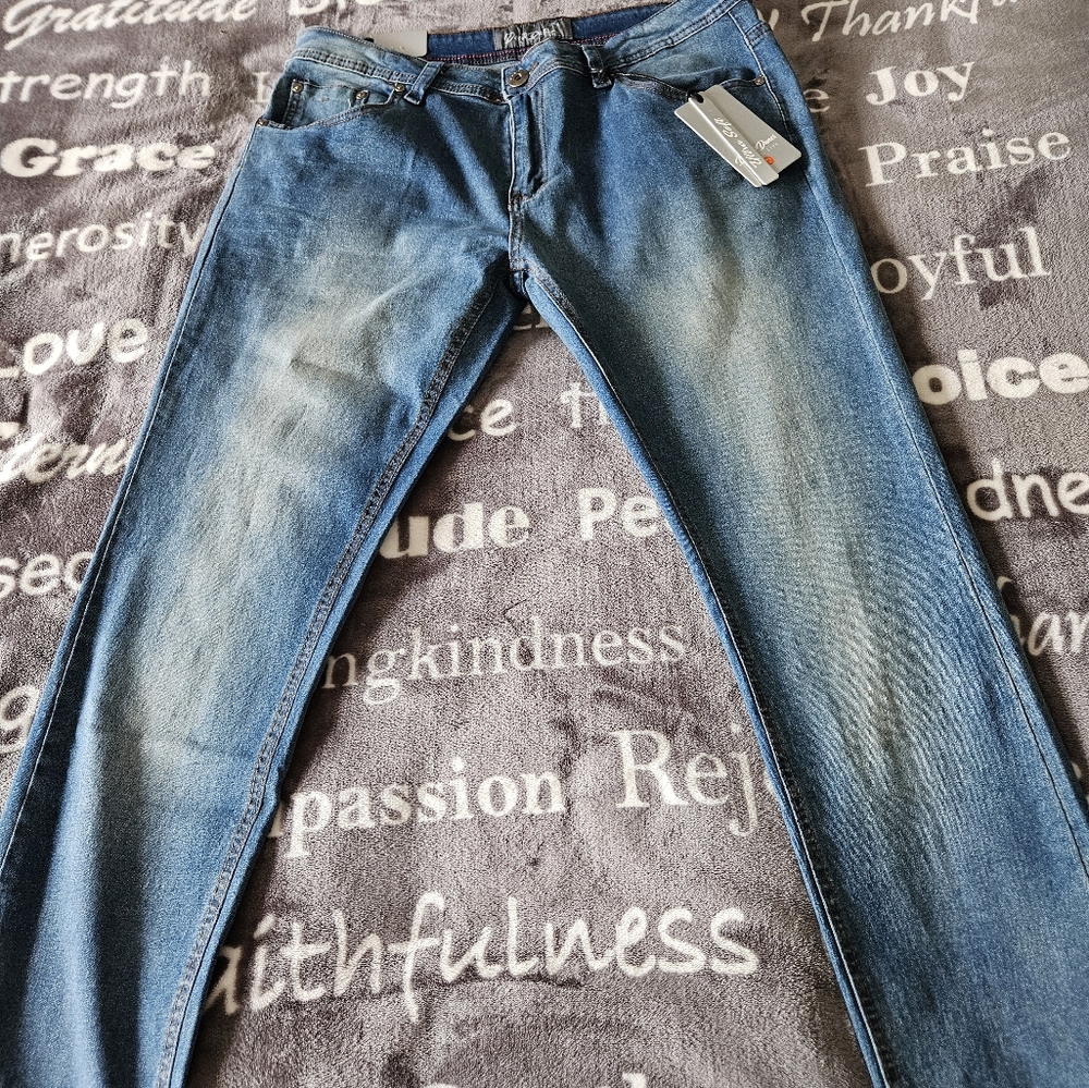 Desert Dune Men's Jean's NWT